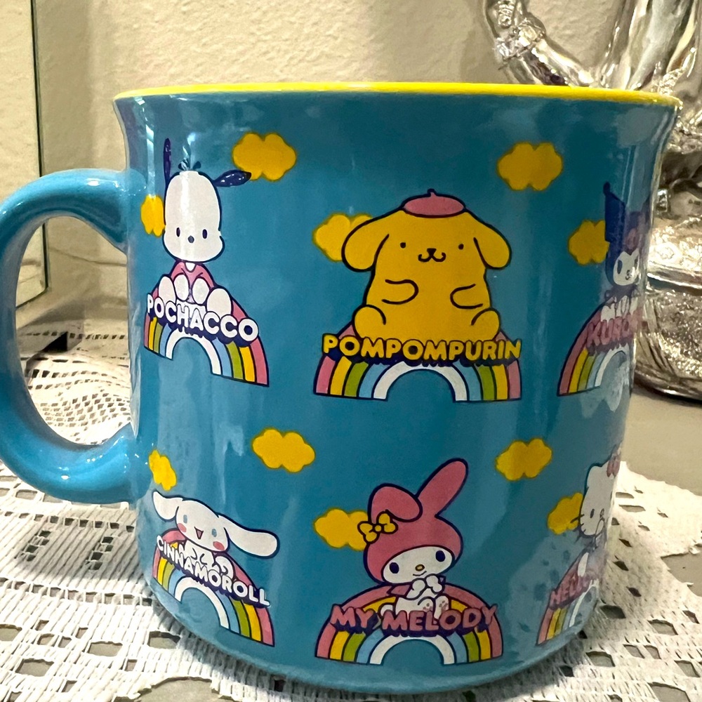 New Coffee mug” Hellow kitty & friends